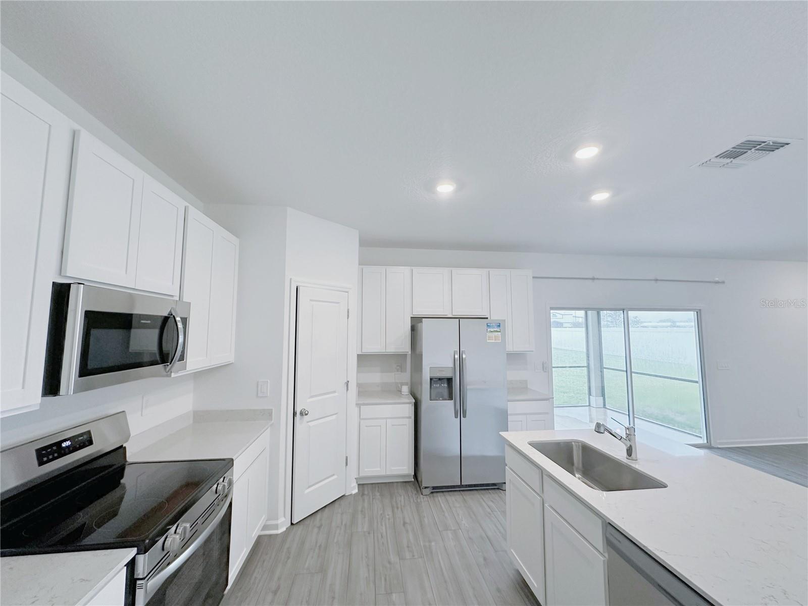 HEATH PRESERVE PH 1 & 2 - Residential Lease