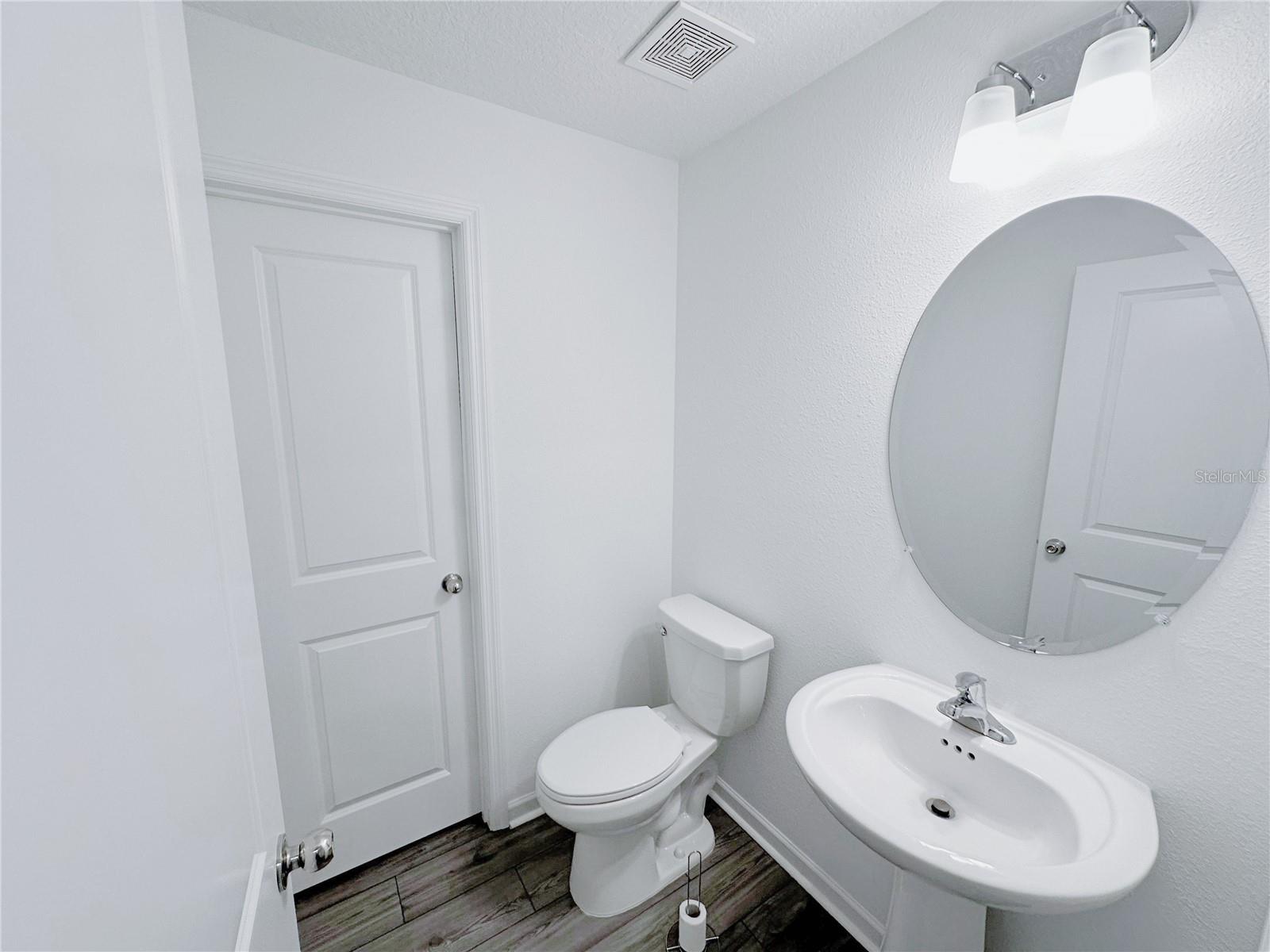 HEATH PRESERVE PH 1 & 2 - Residential Lease