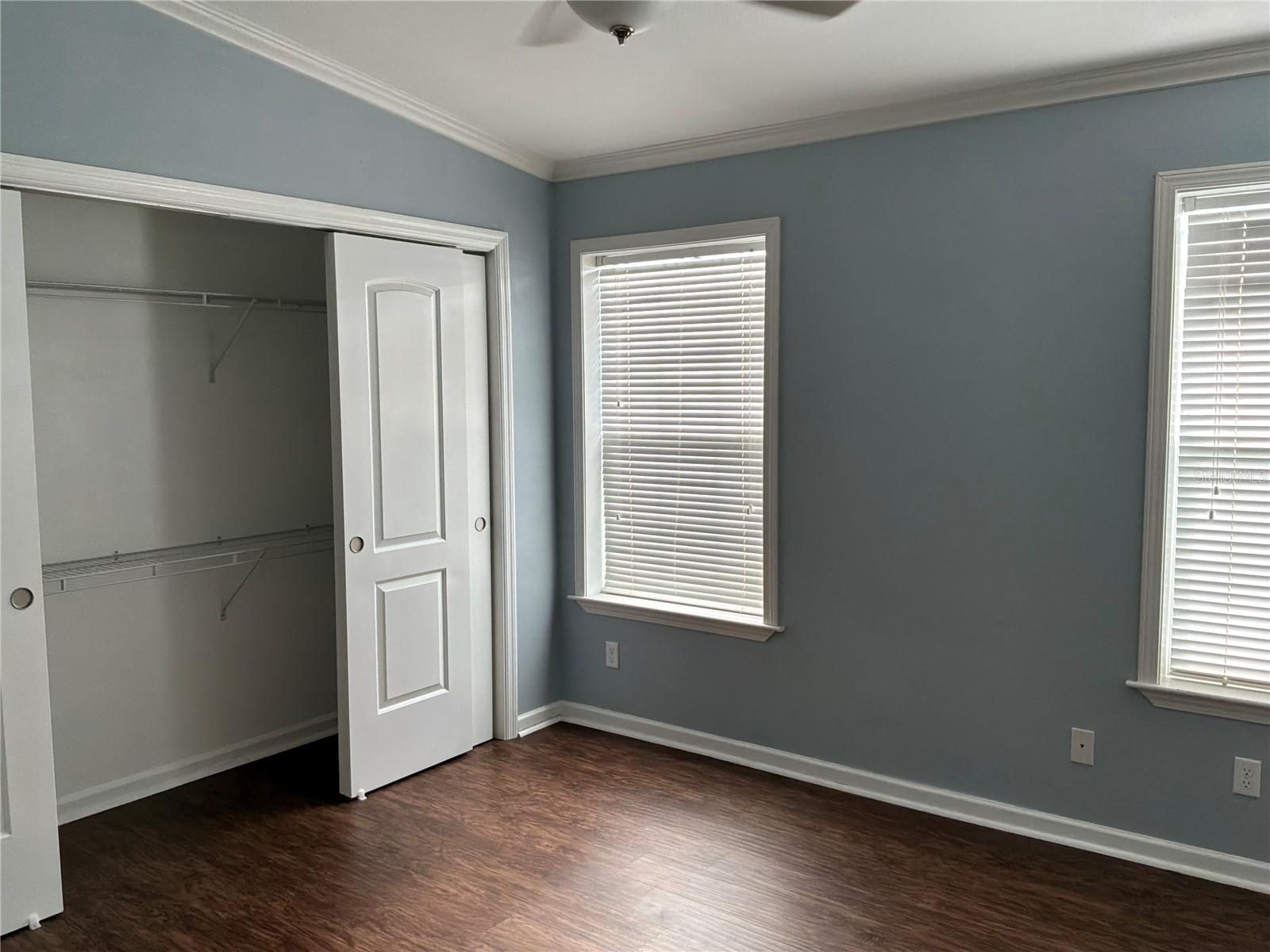 BUTTONWOOD VILLAGE - Residential