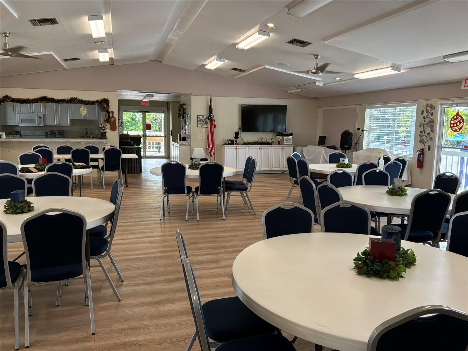 BUTTONWOOD VILLAGE - Residential