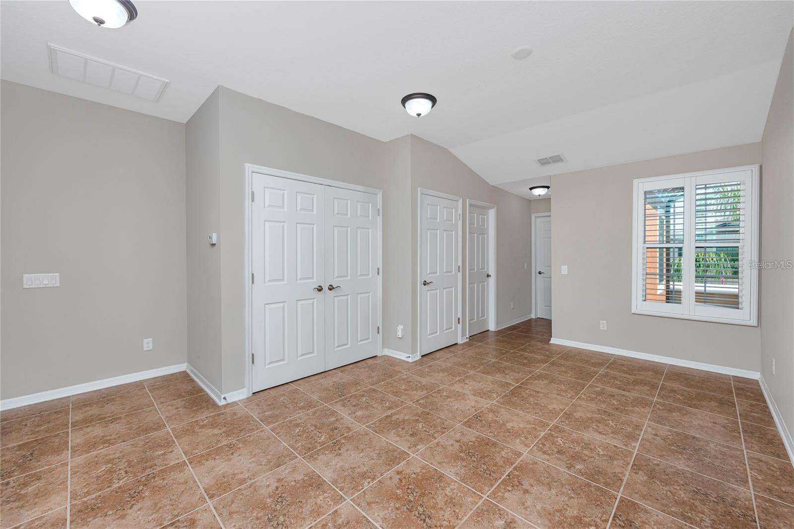 WEST LAKE TWNHMS PH 2 - Residential