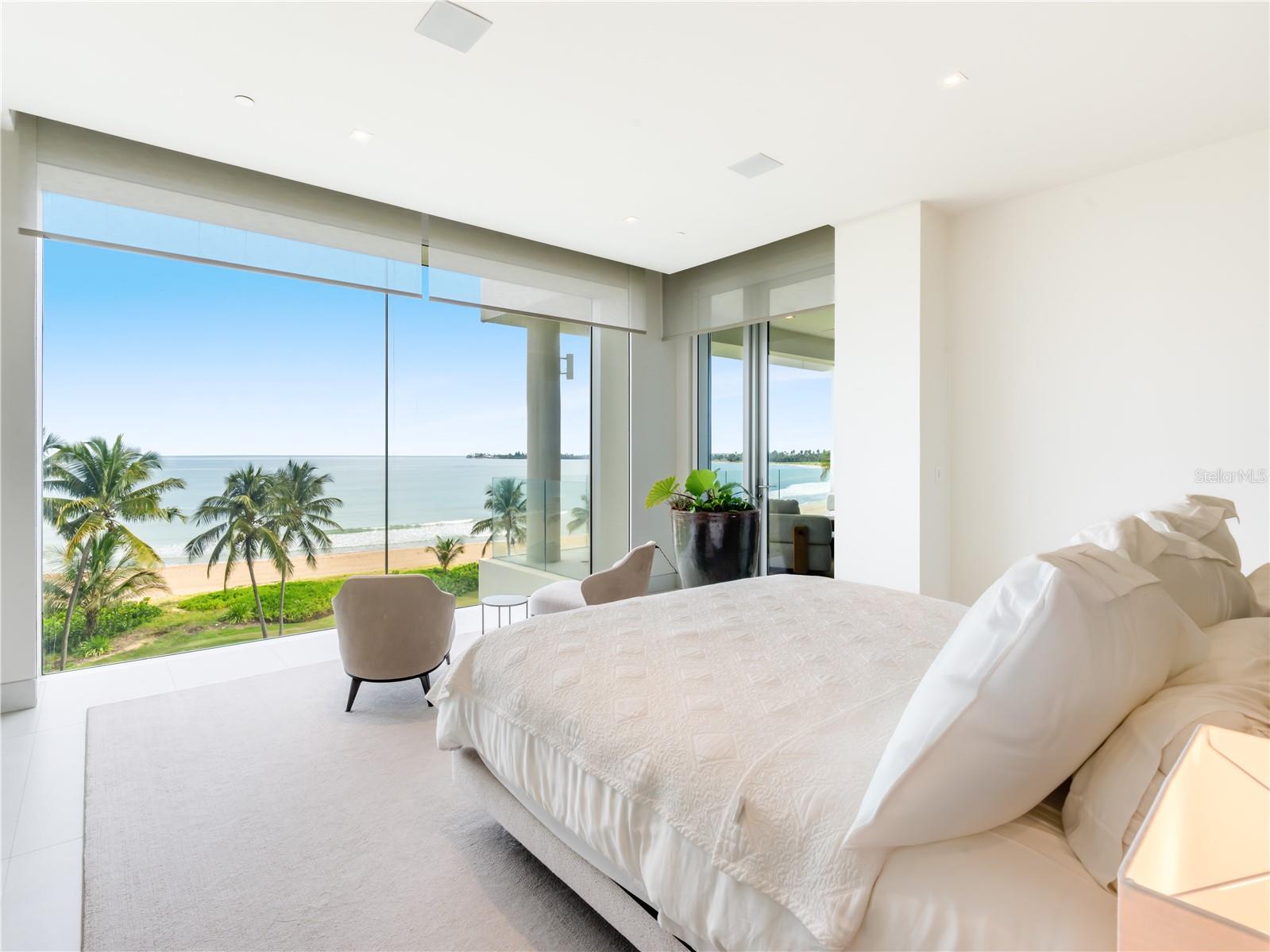 The St. Regis Residences OCEAN DRIVE CONDOMINIUM BAHIA BEACH RESORT 3401