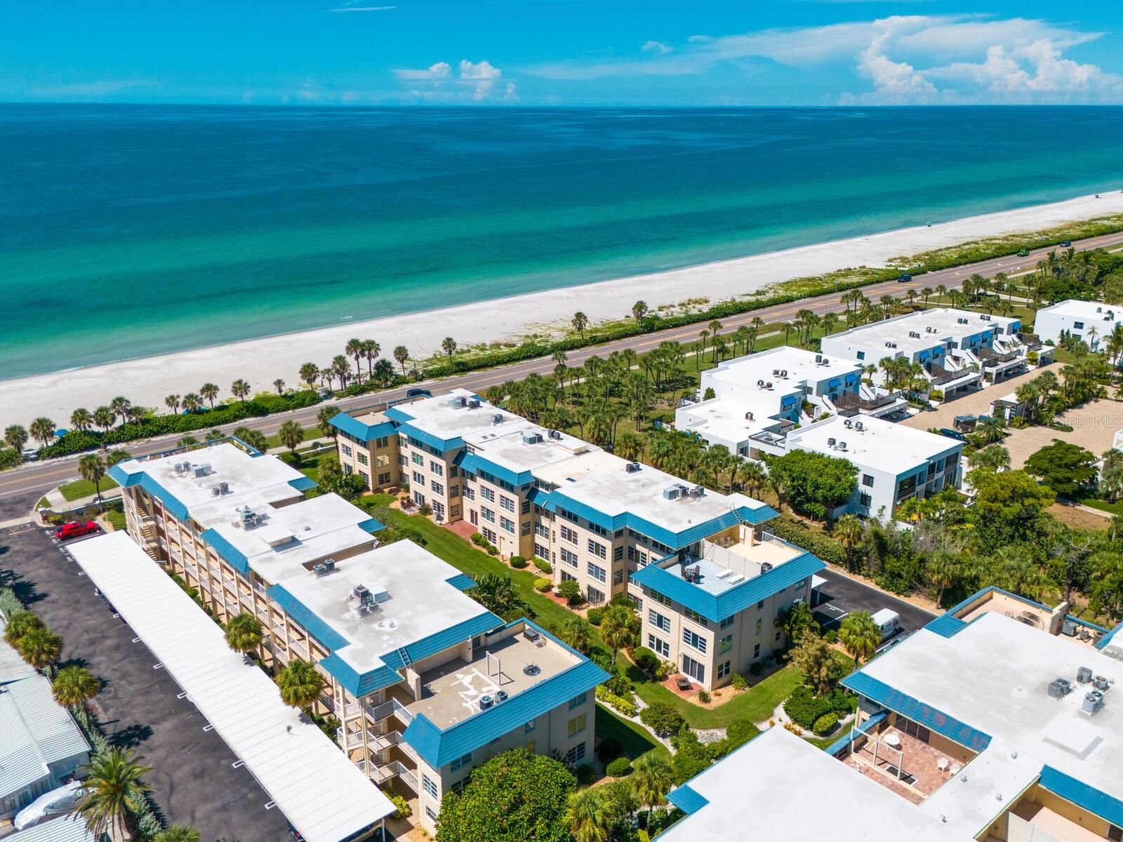 BEACH HARBOR CLUB - Residential