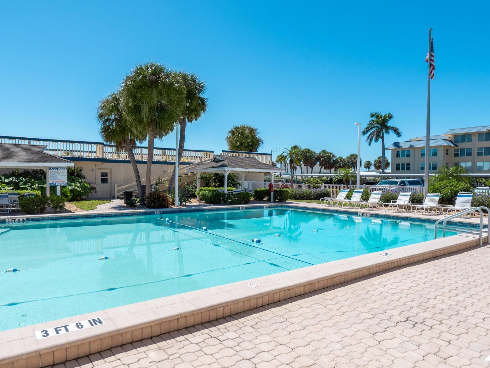 BEACH HARBOR CLUB - Residential