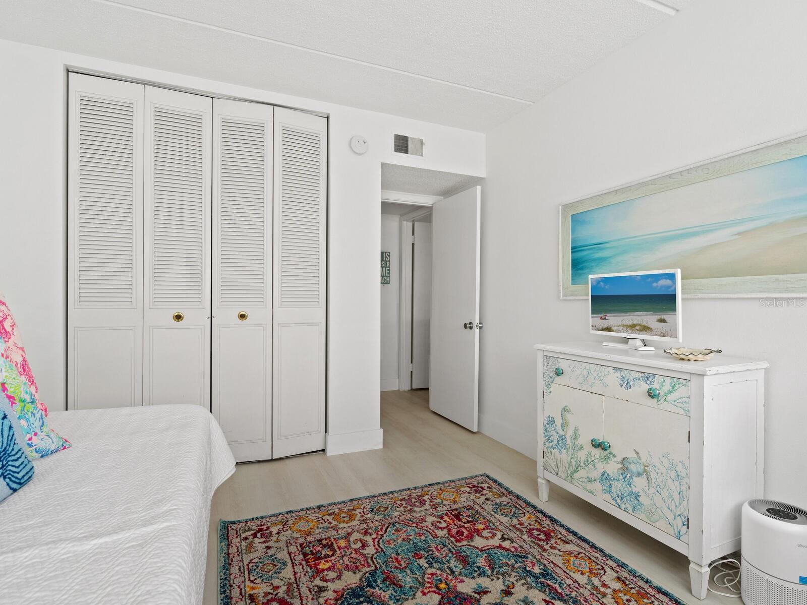 BEACH HARBOR CLUB - Residential