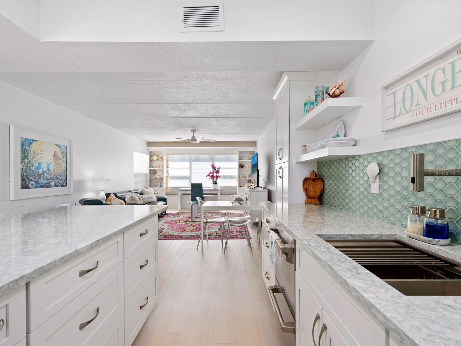 BEACH HARBOR CLUB - Residential