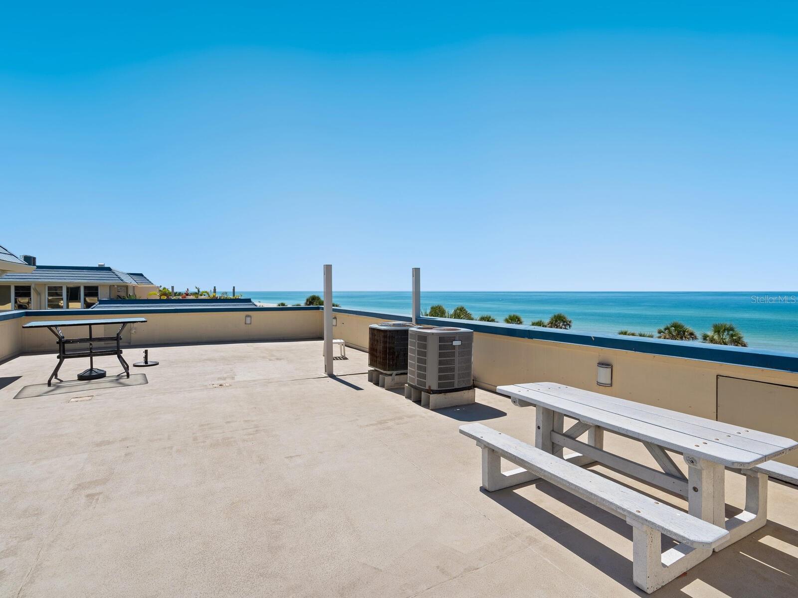 BEACH HARBOR CLUB - Residential