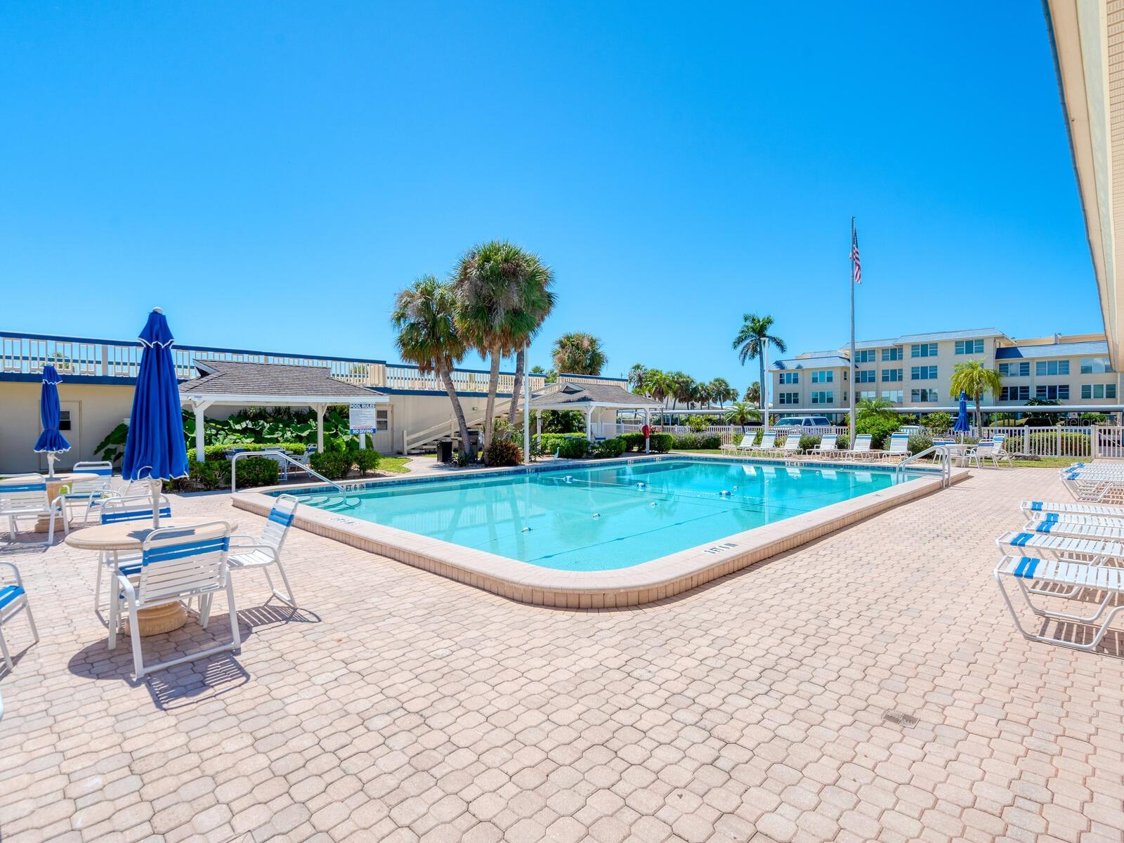 BEACH HARBOR CLUB - Residential
