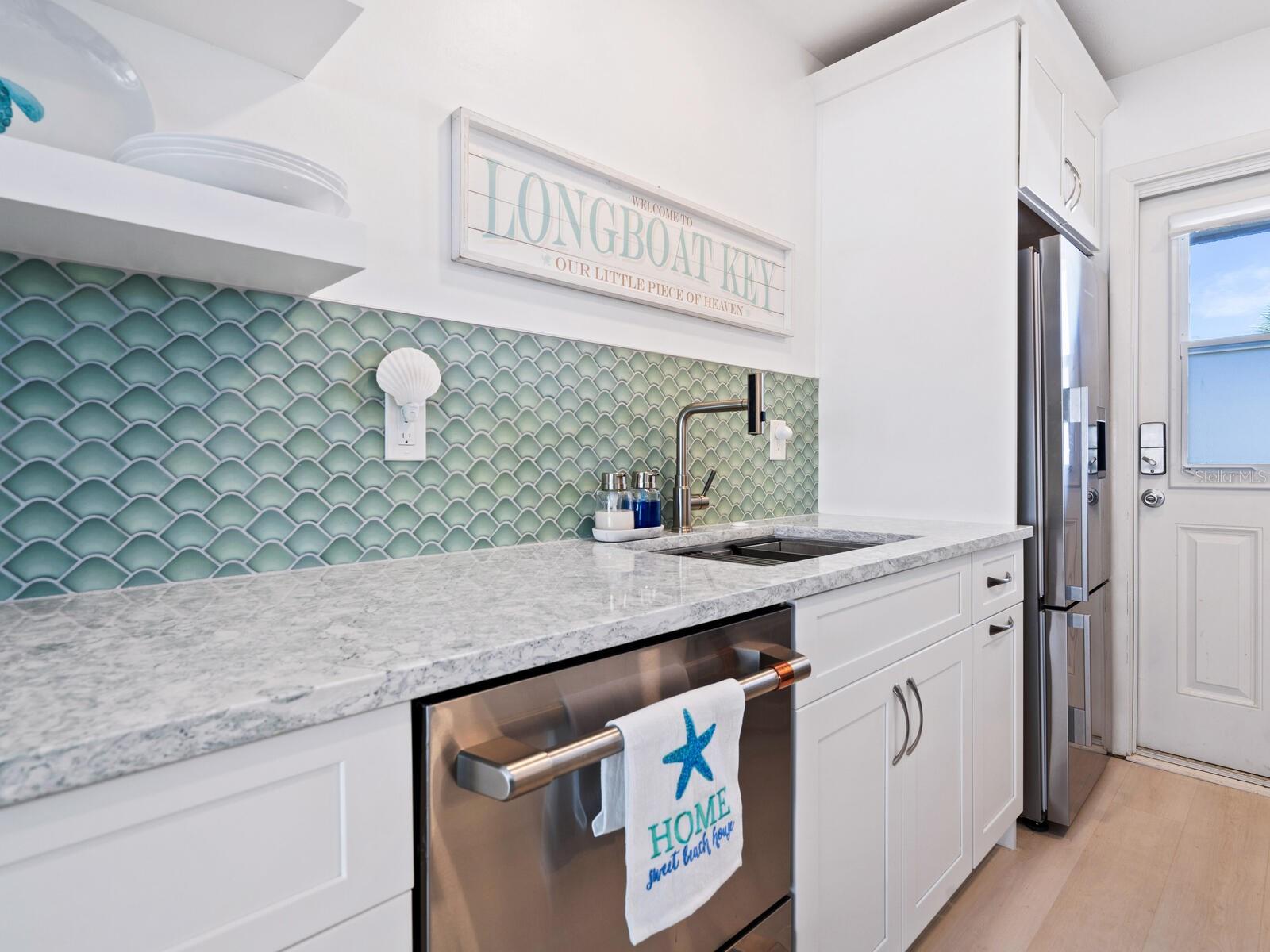 BEACH HARBOR CLUB - Residential