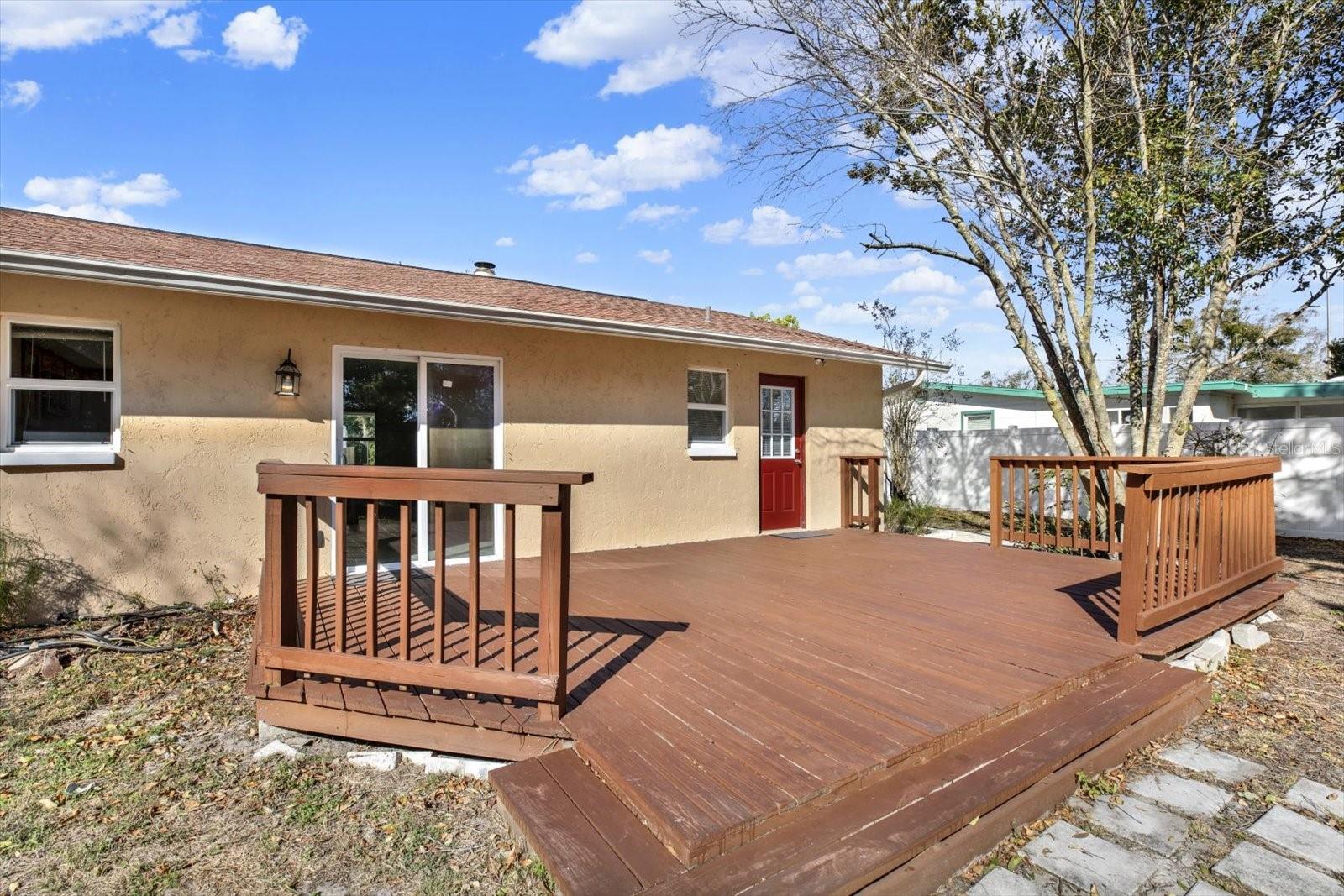 OAK LAKE HEIGHTS - Residential