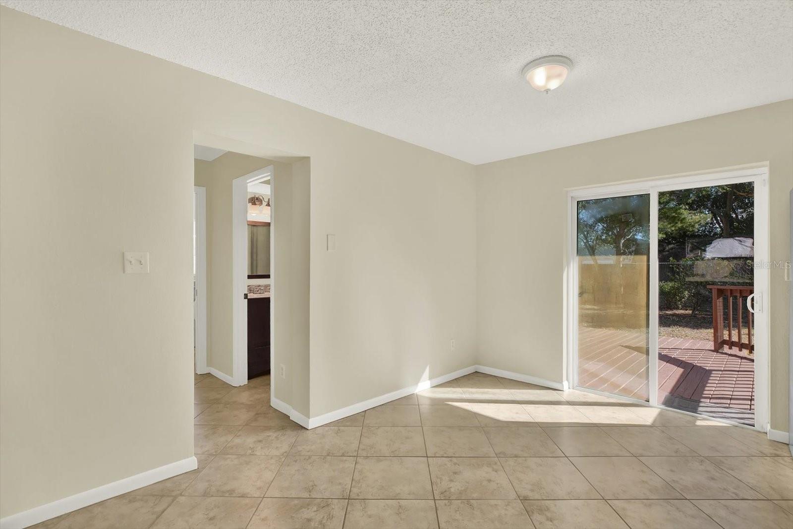 OAK LAKE HEIGHTS - Residential