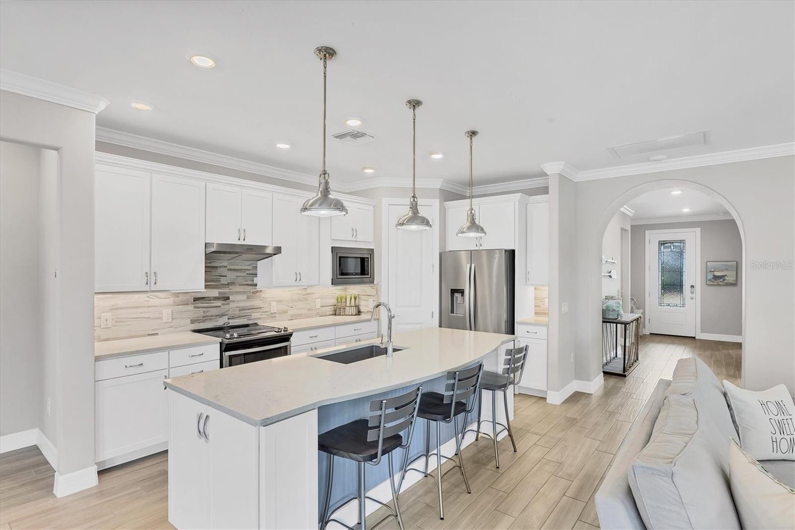 ISLANDWALK/THE WEST VLGS PH 7 - Residential