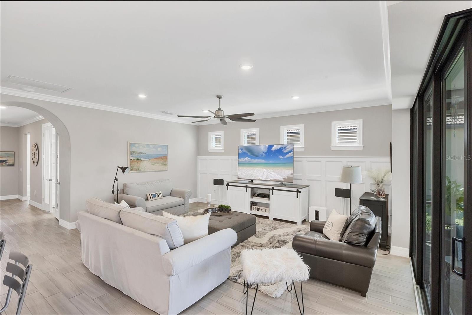 ISLANDWALK/THE WEST VLGS PH 7 - Residential