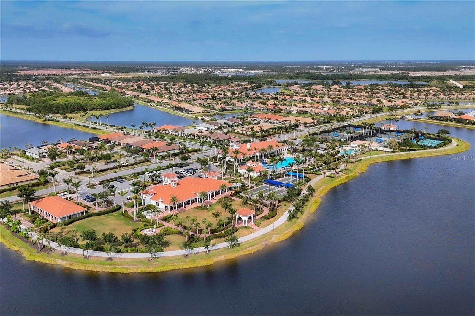 ISLANDWALK/THE WEST VLGS PH 7 - Residential