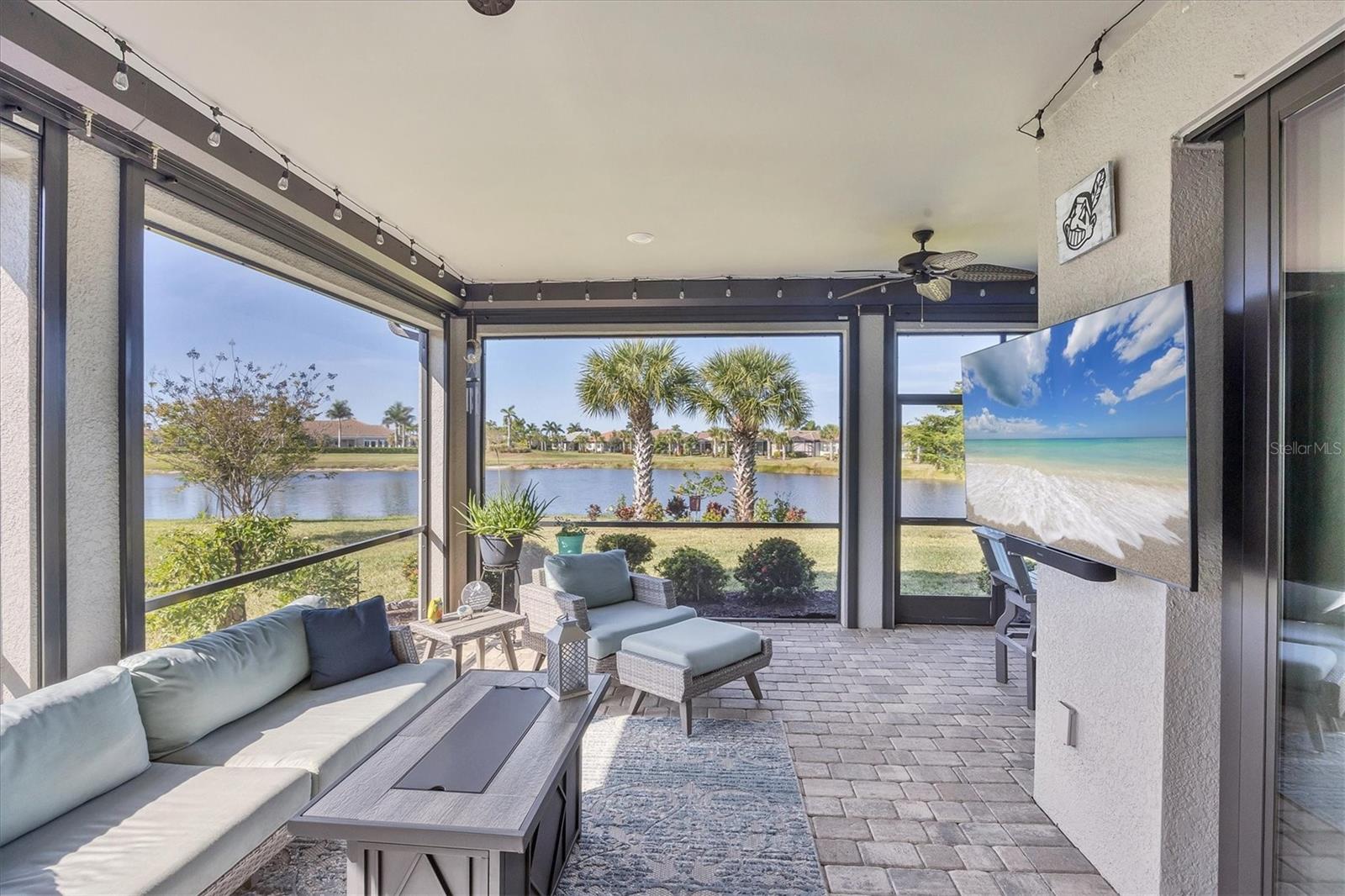 ISLANDWALK/THE WEST VLGS PH 7 - Residential