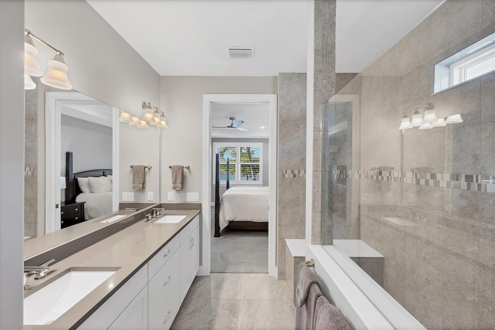 ISLANDWALK/THE WEST VLGS PH 7 - Residential