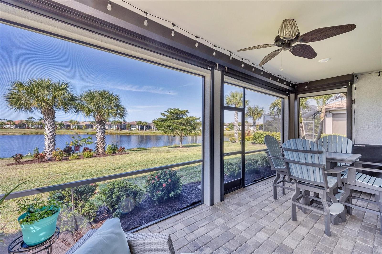 ISLANDWALK/THE WEST VLGS PH 7 - Residential