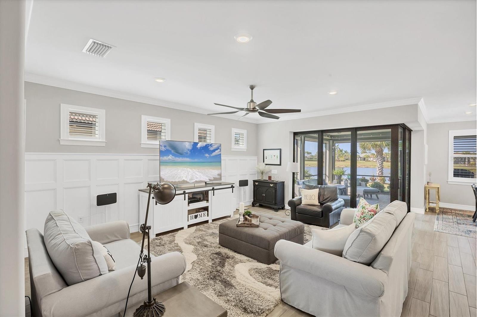 ISLANDWALK/THE WEST VLGS PH 7 - Residential