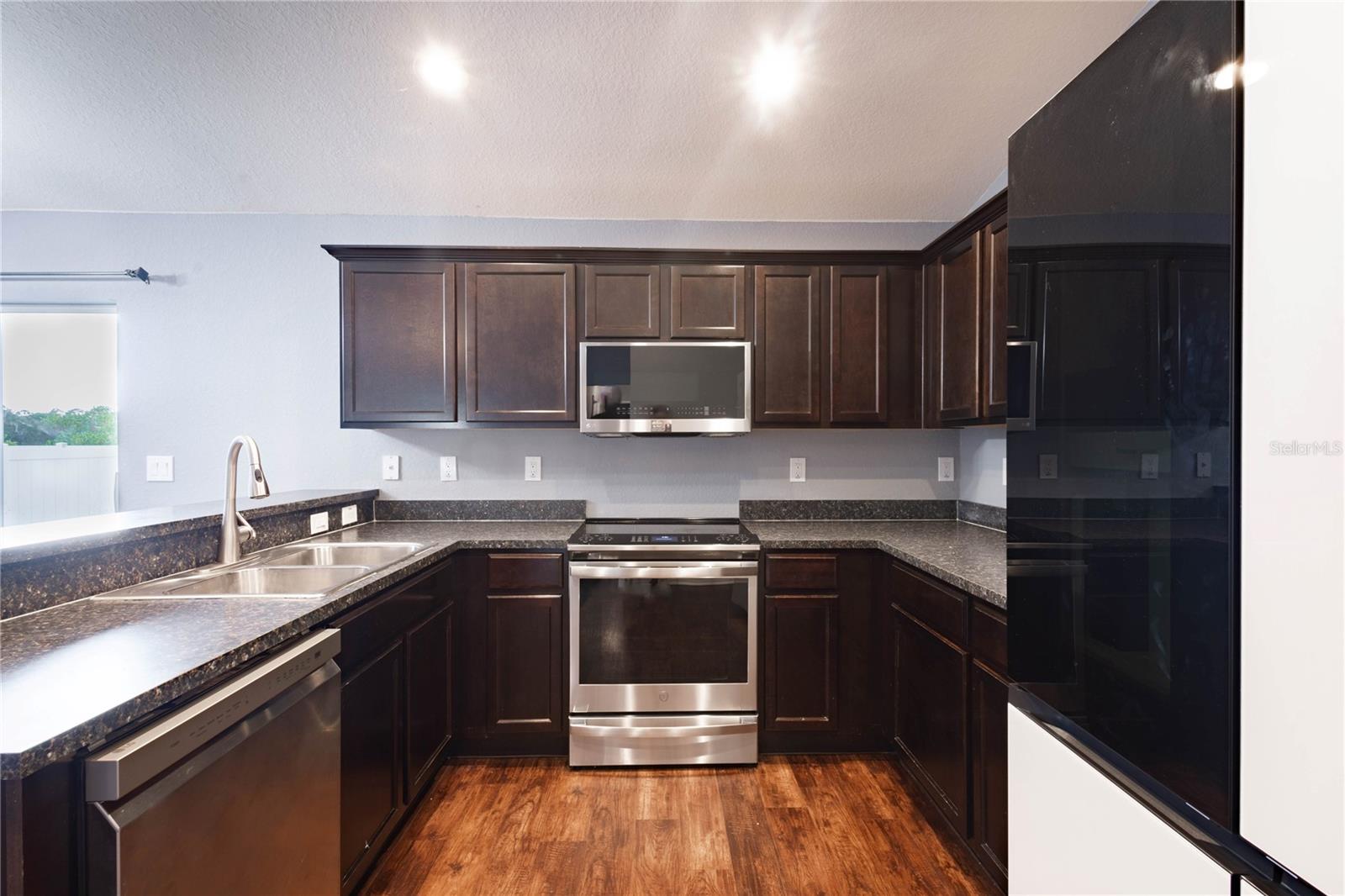 CHAPEL CRK A E U-X PH 01A - Residential