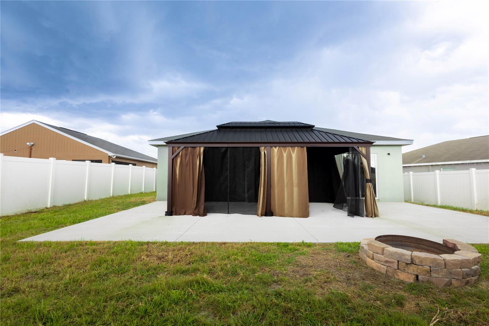 CHAPEL CRK A E U-X PH 01A - Residential