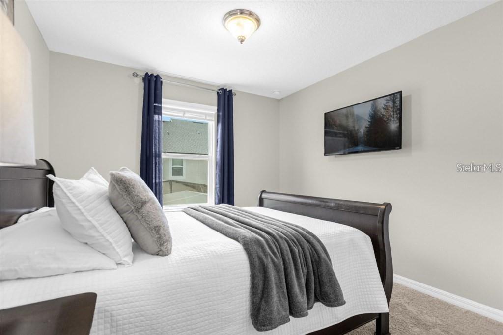 SOLARA RESORT - Residential Lease