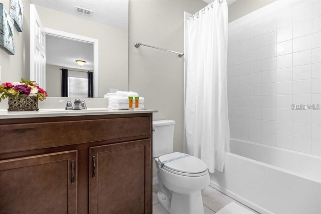 SOLARA RESORT - Residential Lease