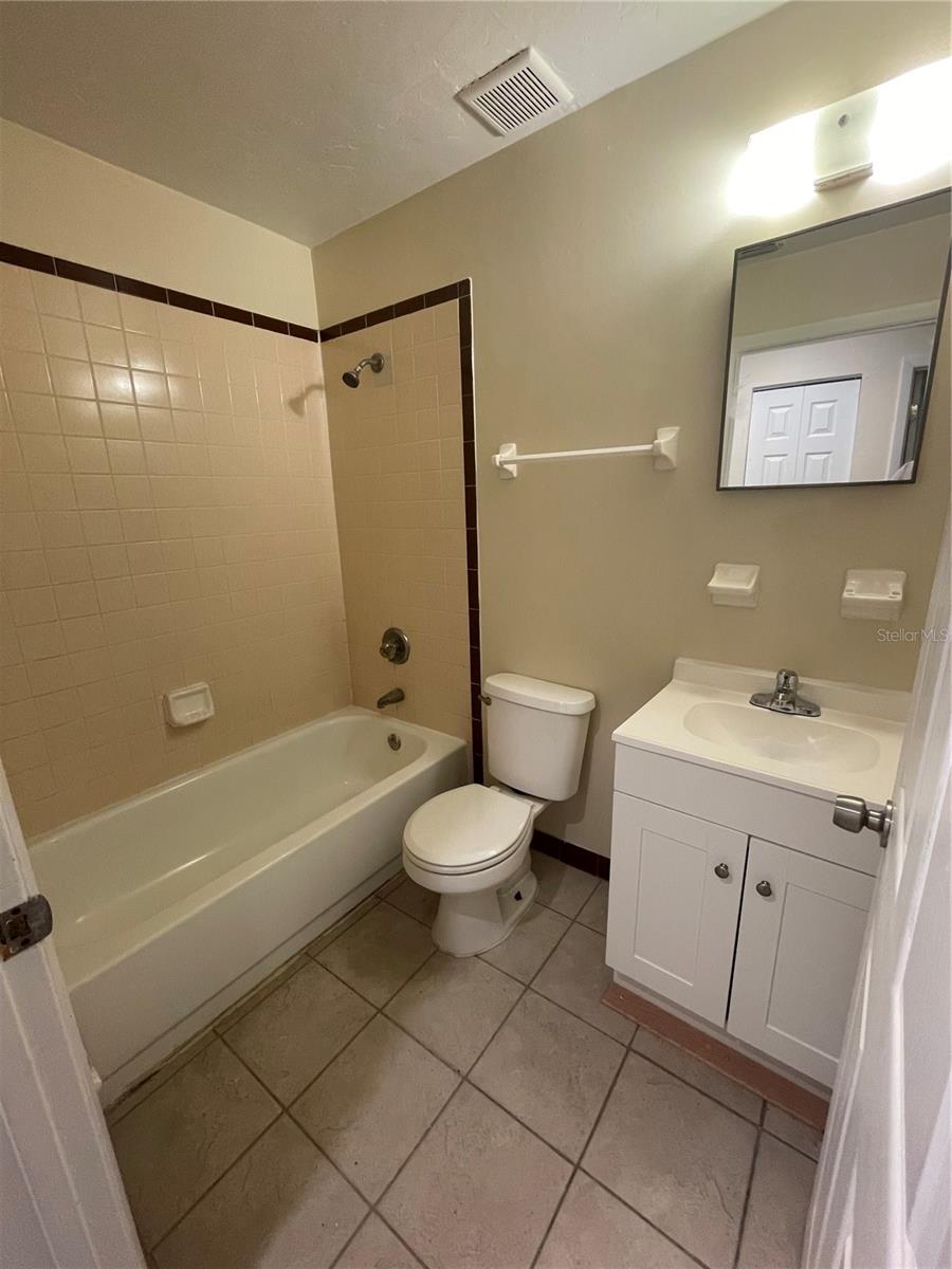 1915 SW 70TH TERRACE A