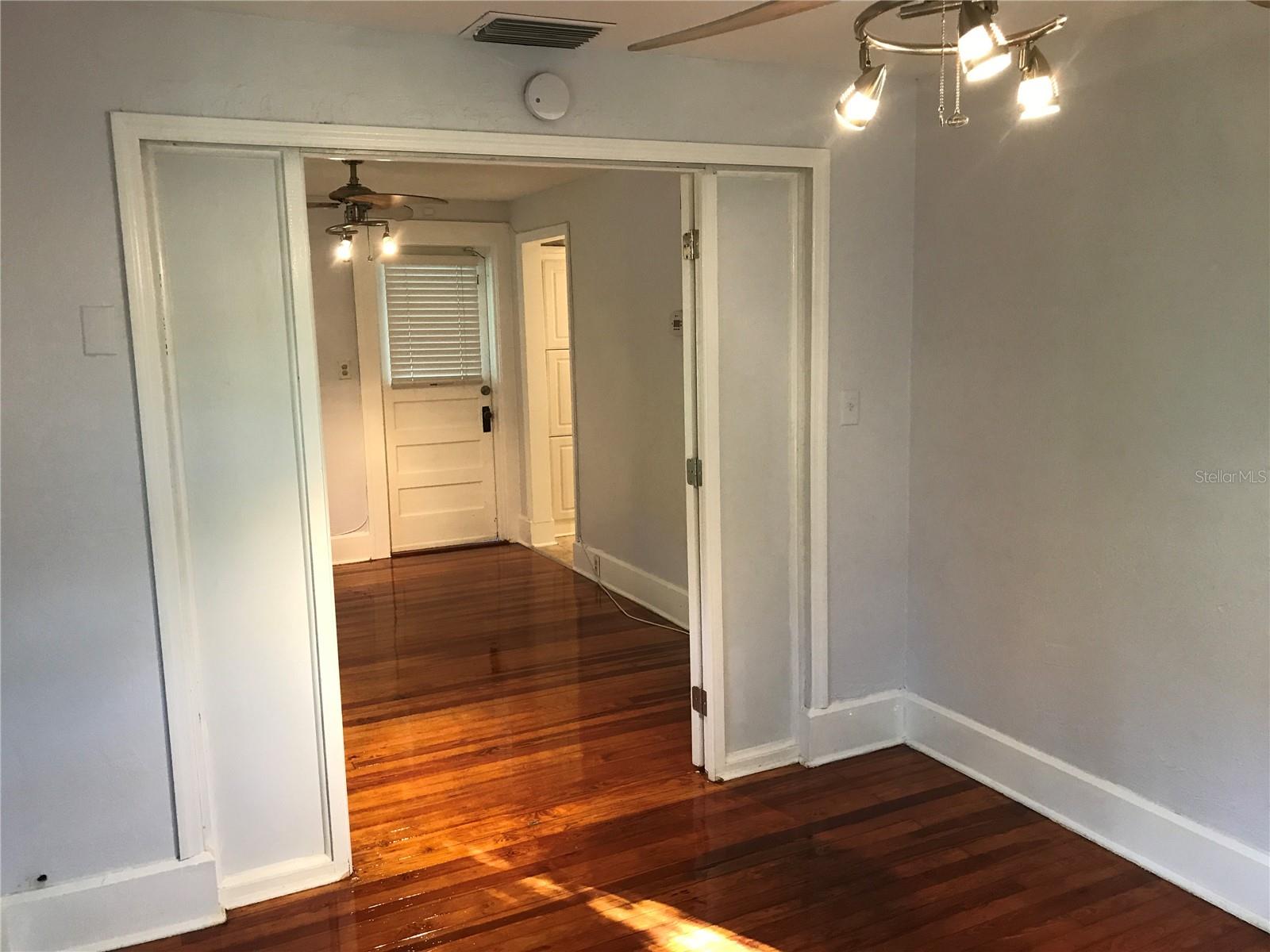 BARNARD, ERASTUS A.'S REV SUB - Residential Income