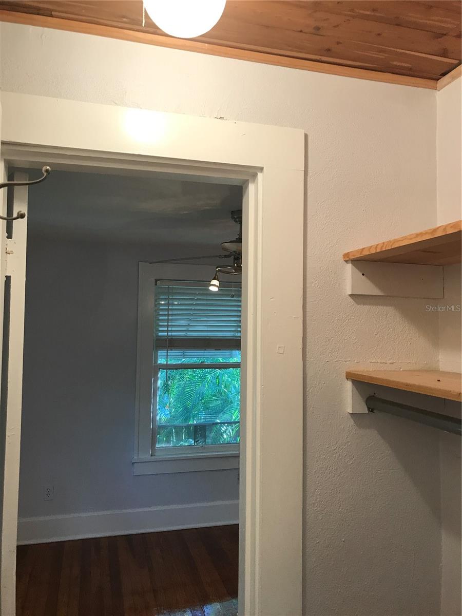 BARNARD, ERASTUS A.'S REV SUB - Residential Income