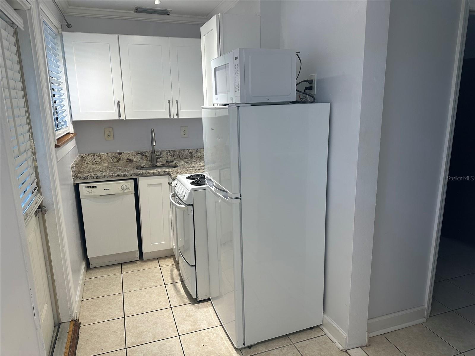 BARNARD, ERASTUS A.'S REV SUB - Residential Income