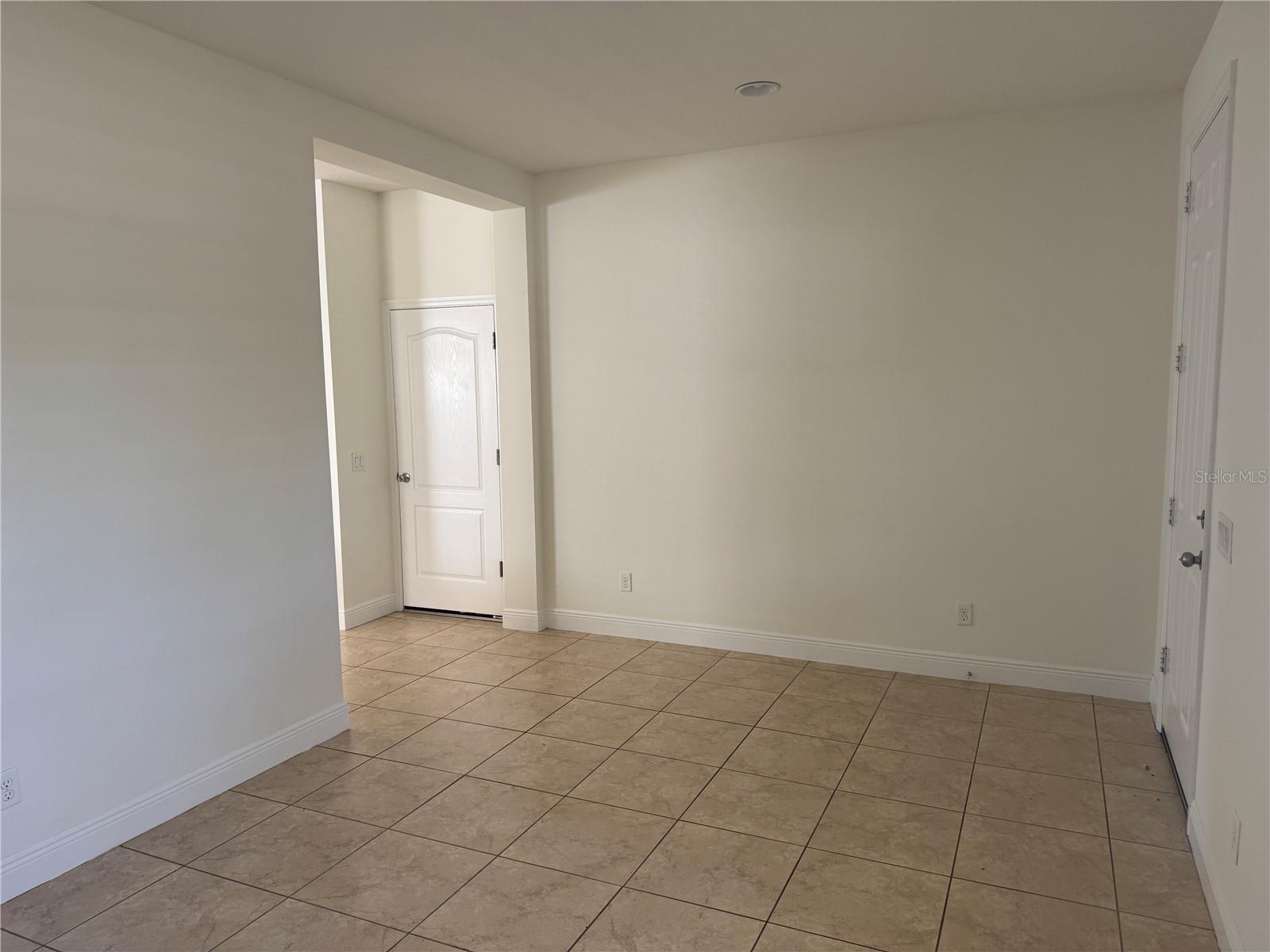 CENTRAL PARK PH B-1 - Residential Lease