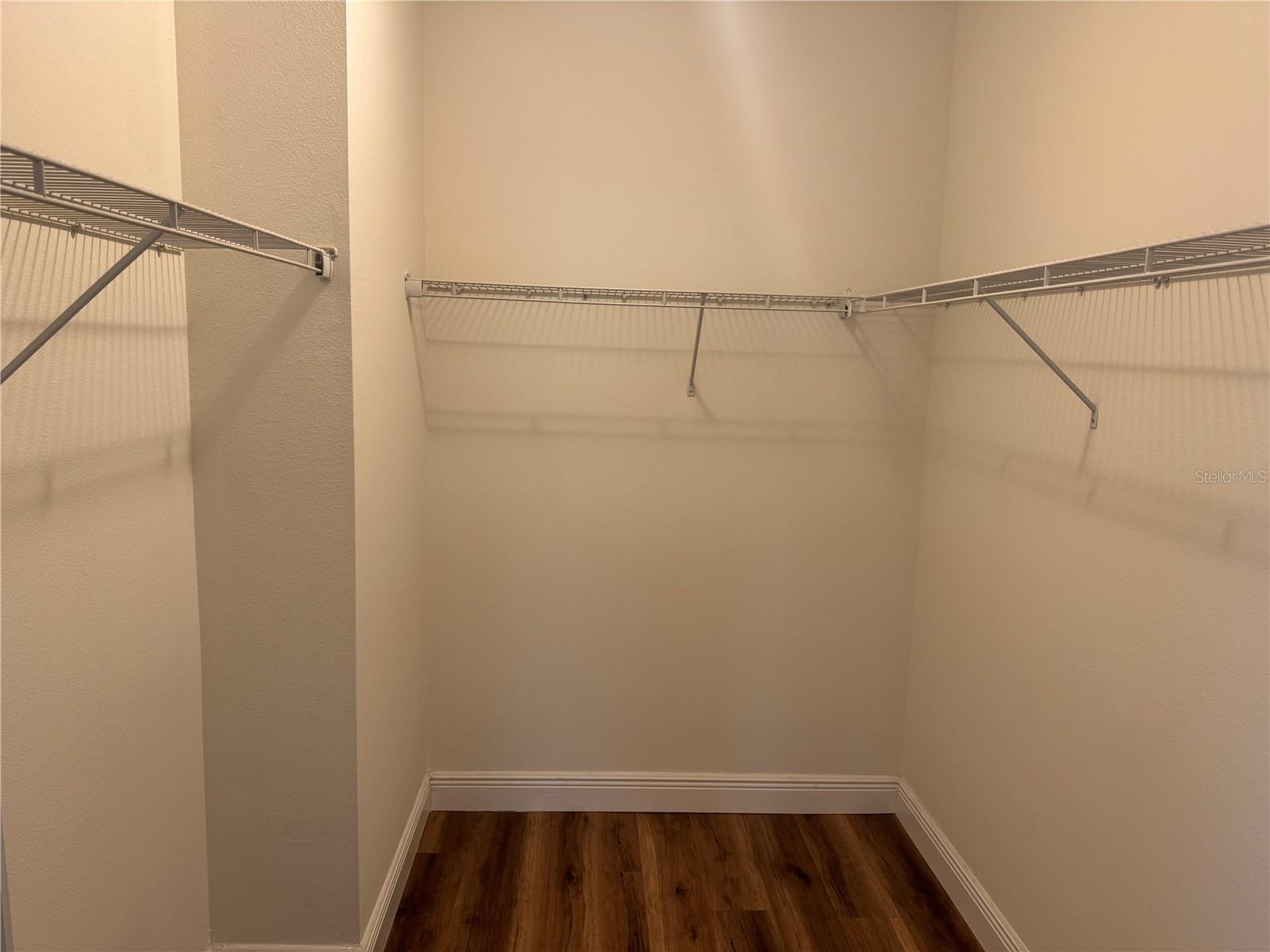 CENTRAL PARK PH B-1 - Residential Lease