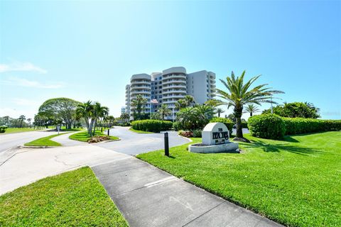 A home in LONGBOAT KEY