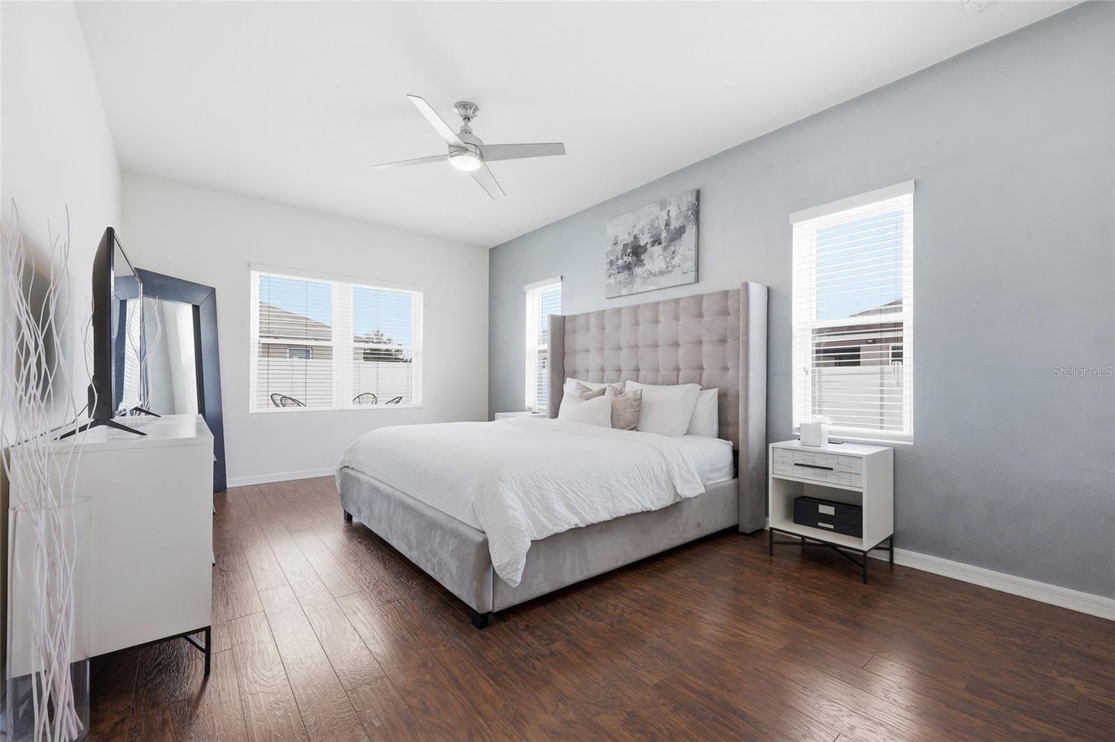 NORTH SHORE VLG PH 2 - Residential