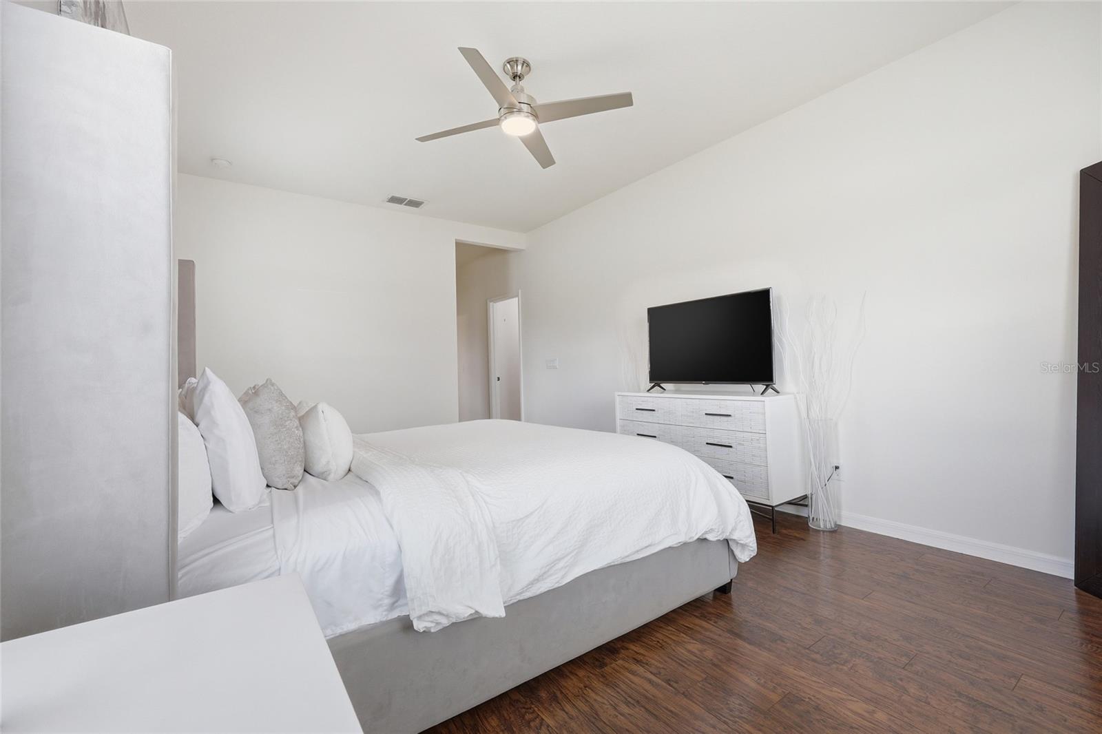 NORTH SHORE VLG PH 2 - Residential