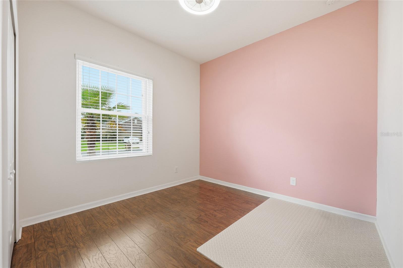 NORTH SHORE VLG PH 2 - Residential