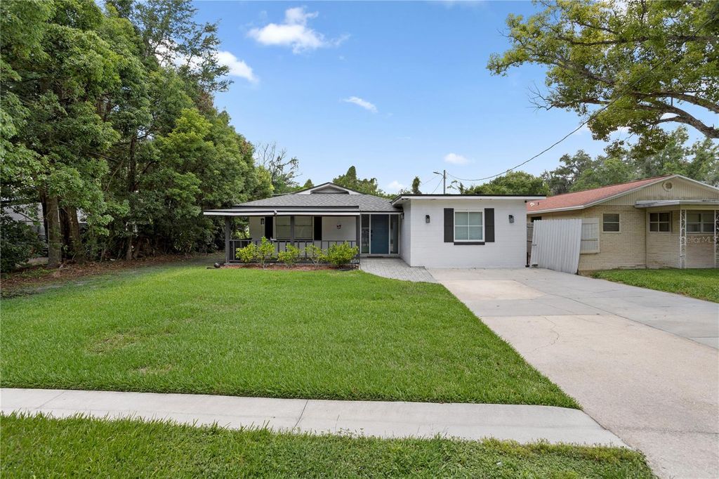 Photo of 2412 Grandview Avenue, Sanford, FL 32771 (MLS # O6417495)