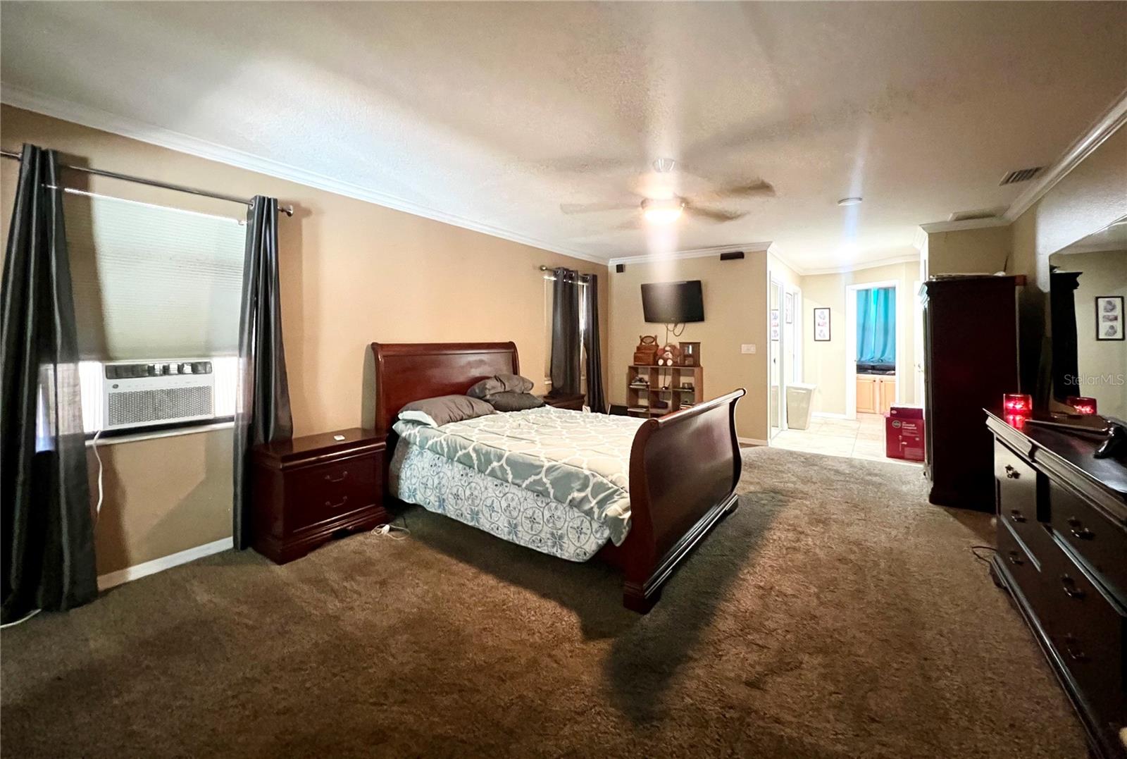 RIVER CROSSING - Residential