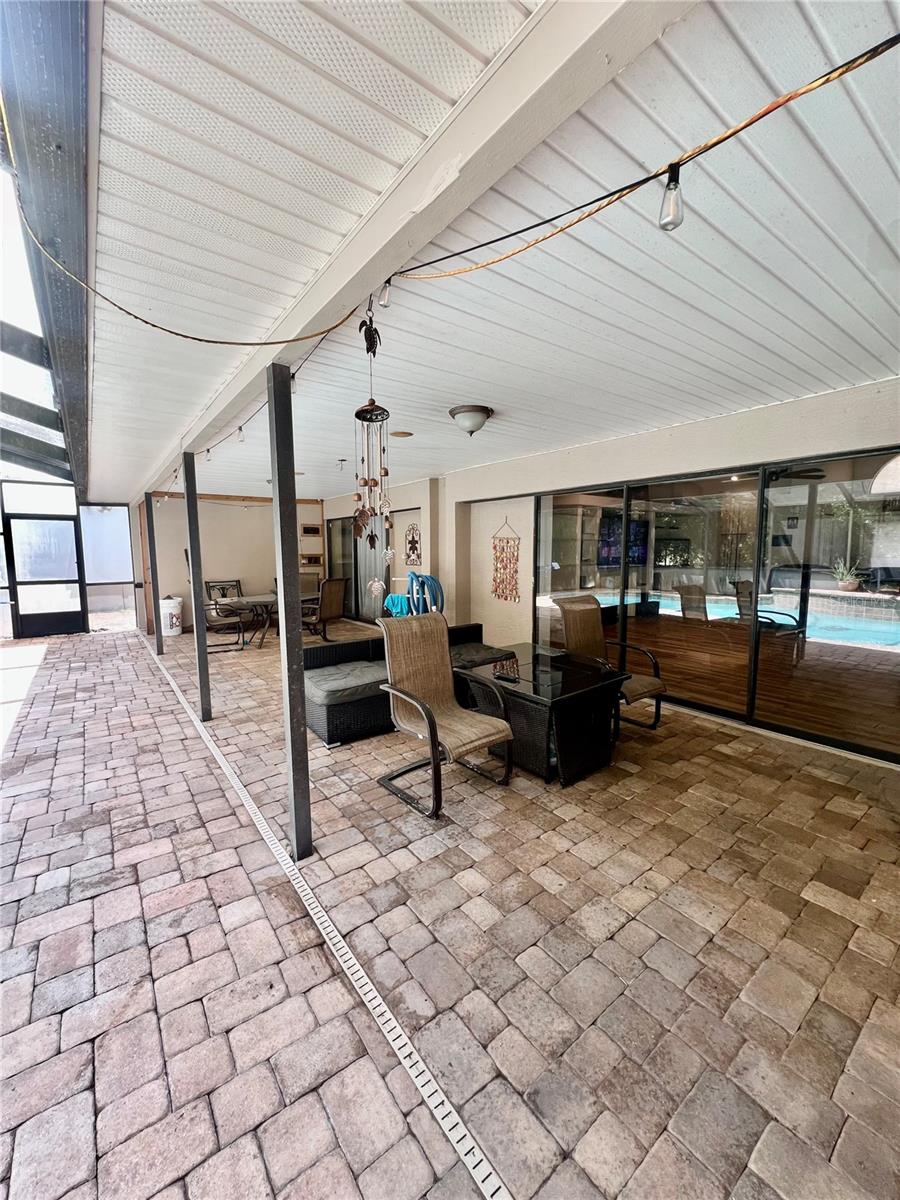 RIVER CROSSING - Residential