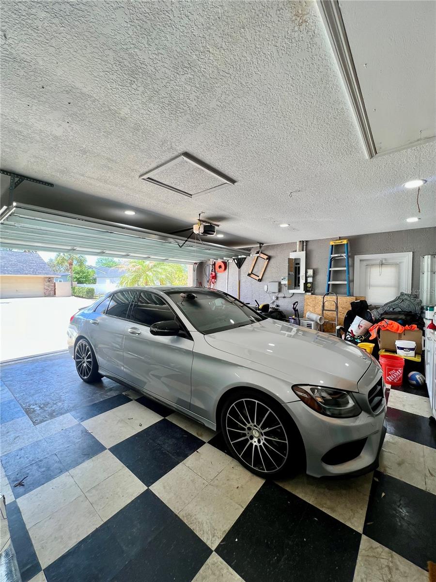 RIVER CROSSING - Residential