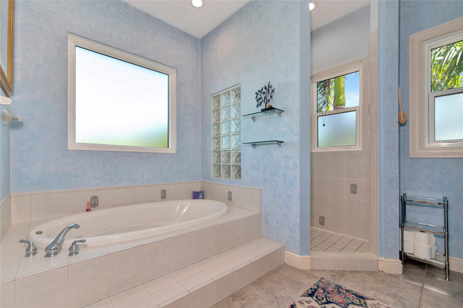 BUCCANEER BAY - Residential