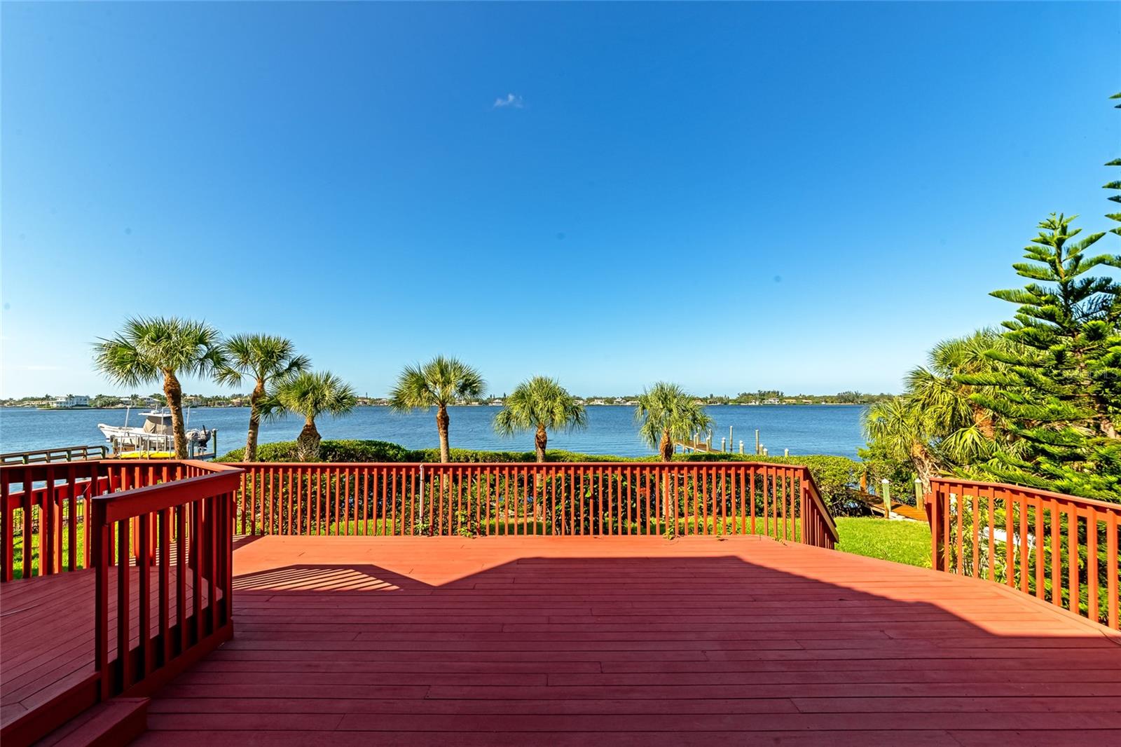 BUCCANEER BAY - Residential