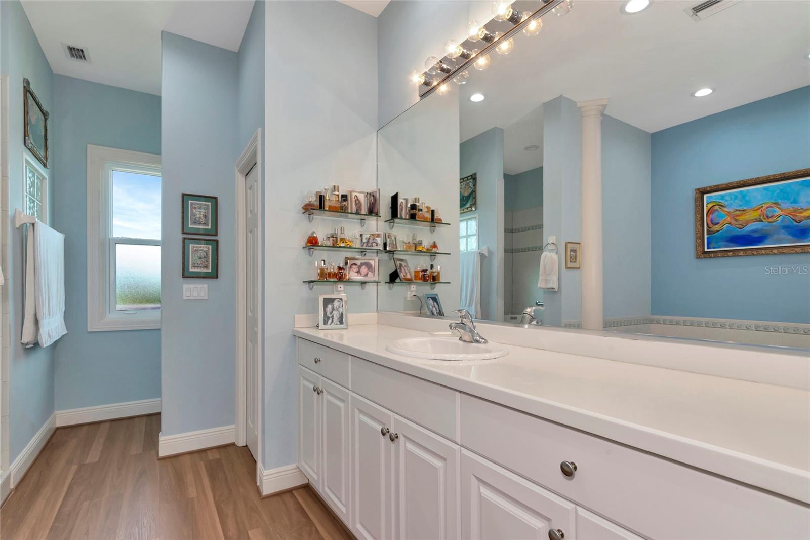 BUCCANEER BAY - Residential