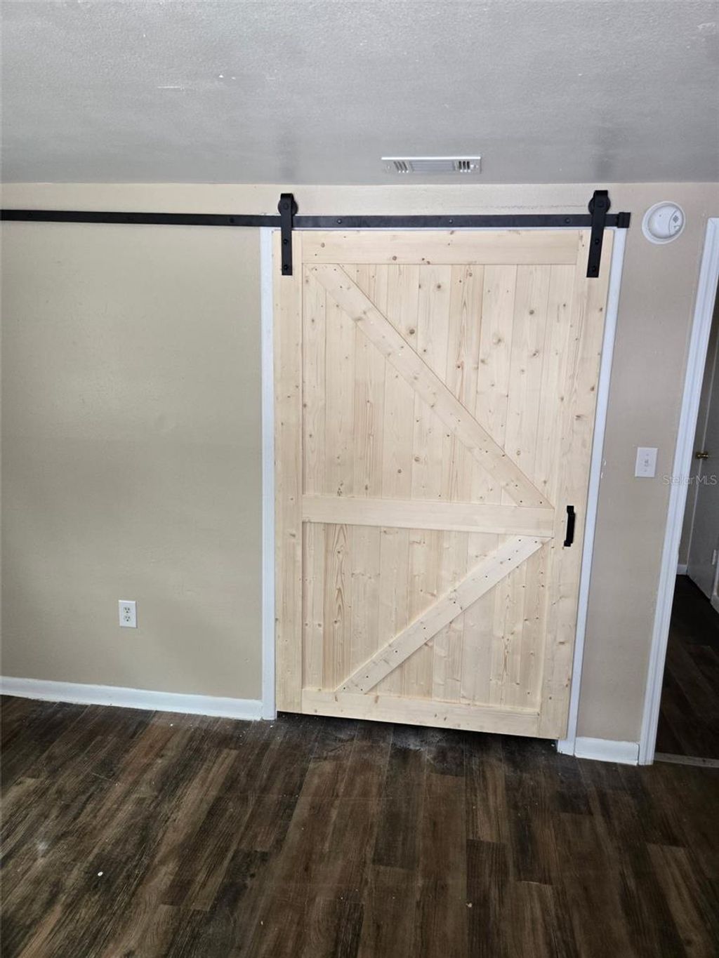 Photo of Fort Meade, FL 33841 (MLS # L4960348)