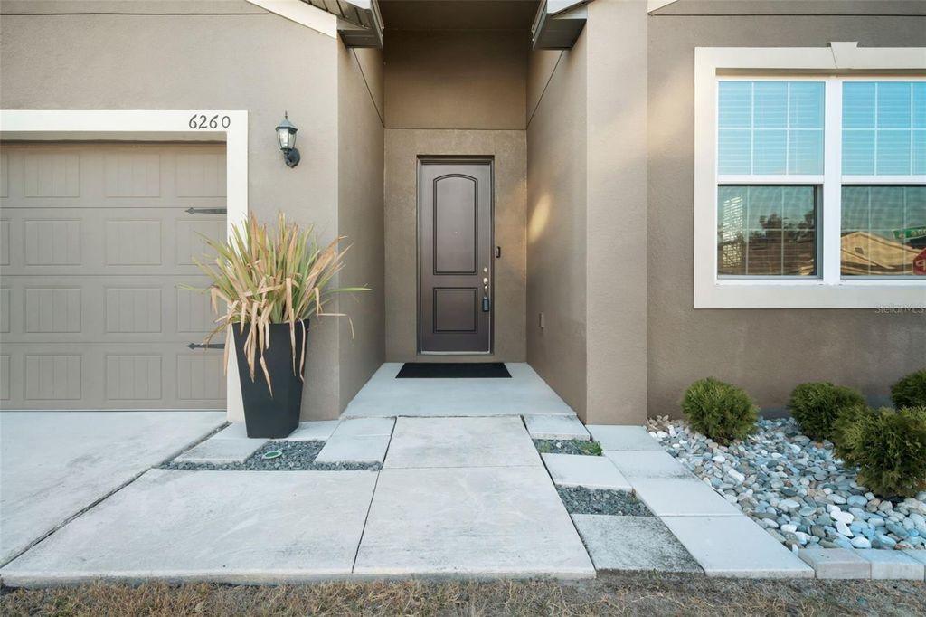 Photo of 6260 Dolostone Drive, Lakeland, FL 33811 (MLS # L4959366)