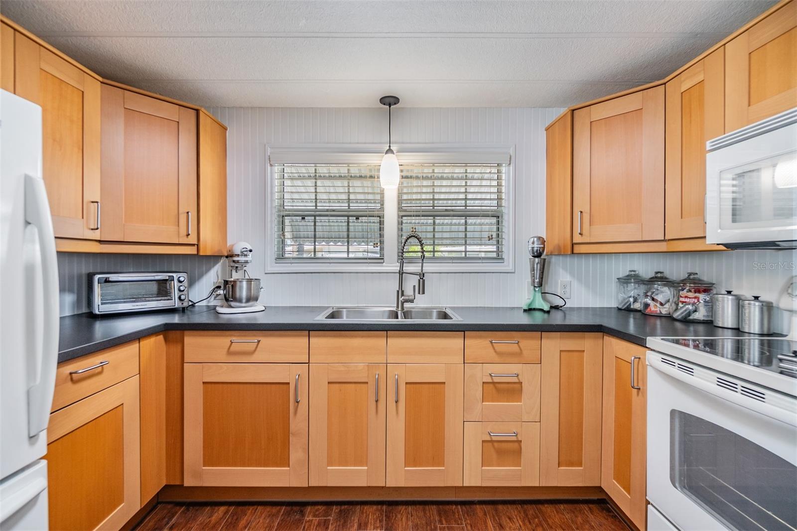 4851 W GANDY BOULEVARD B3L35