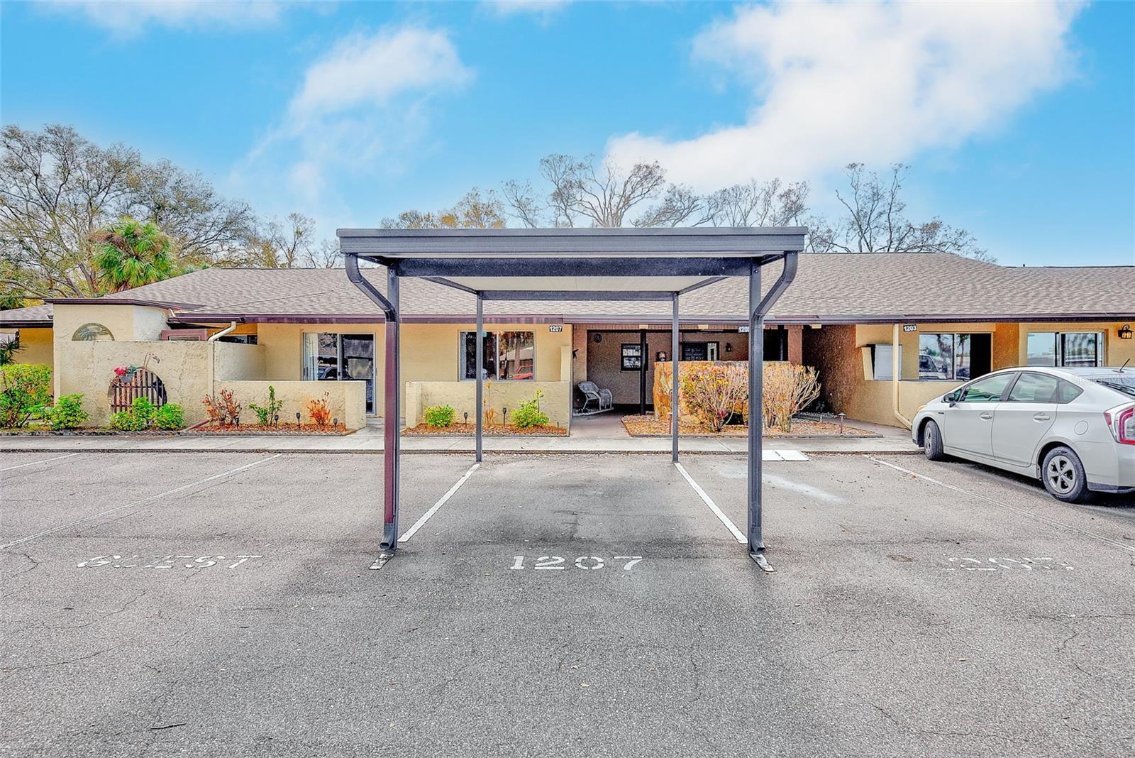 NEW HAVEN CONDO - Residential Lease