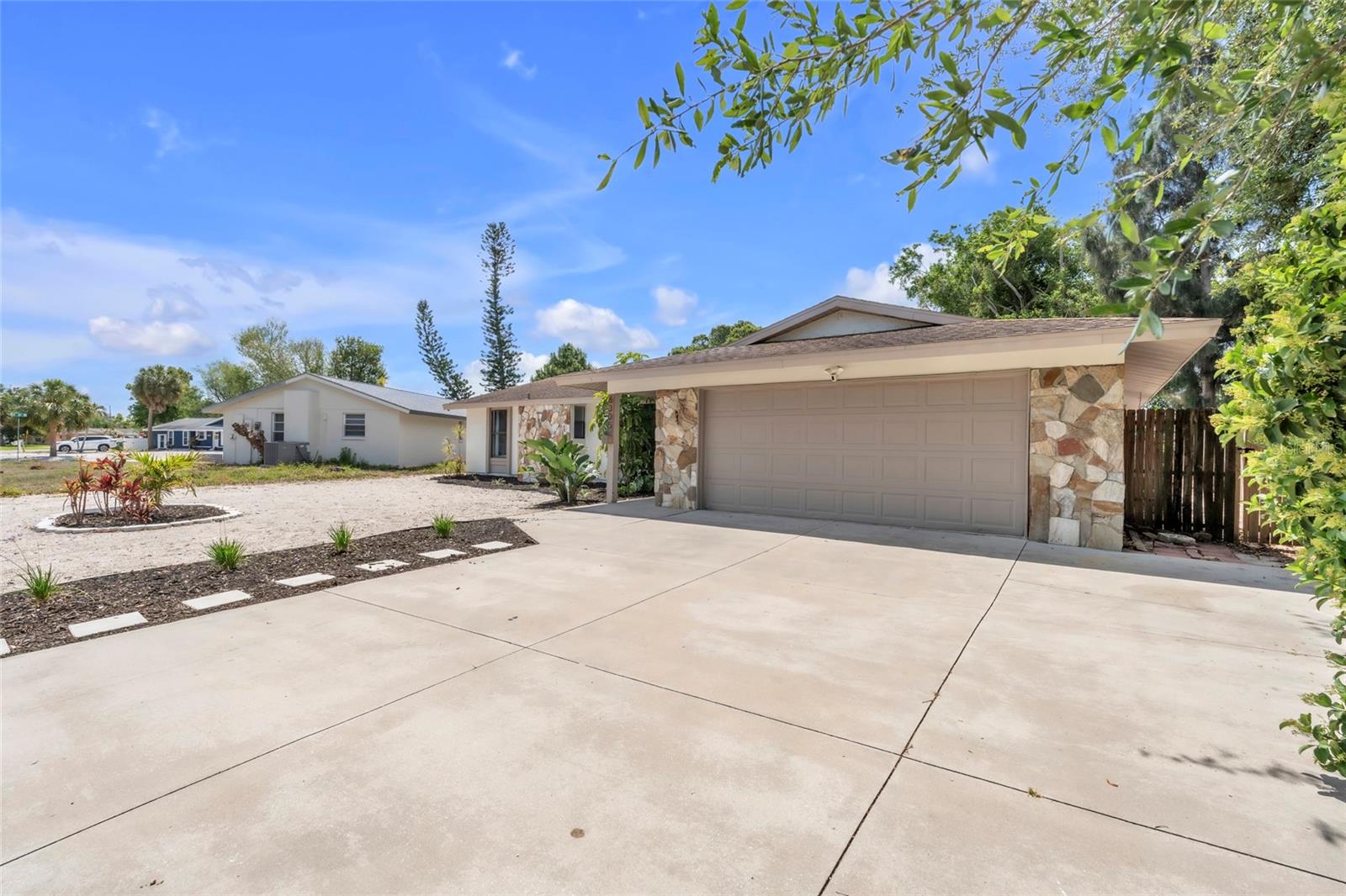 CORDOVA LAKES PH II - Residential