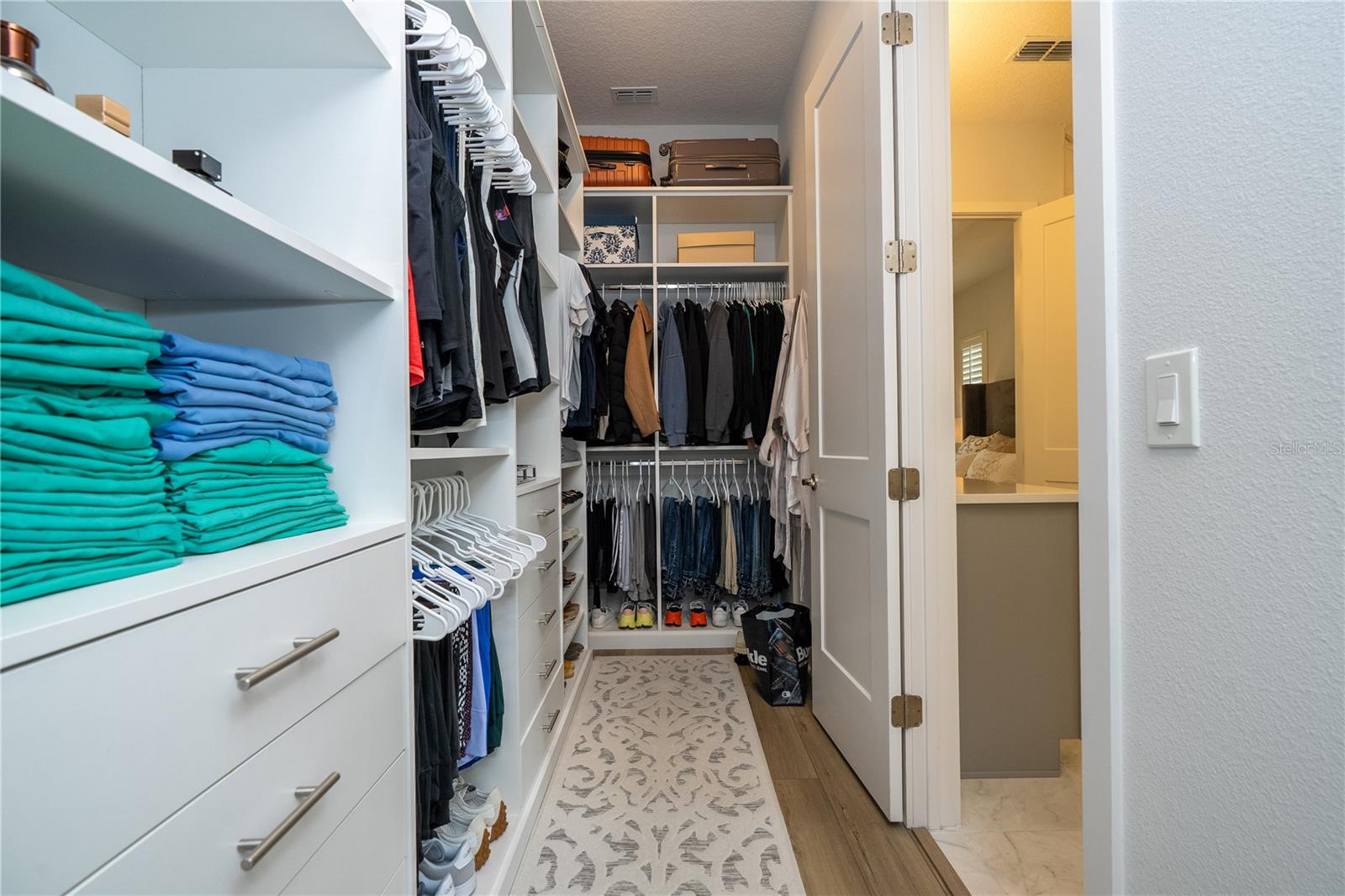 WOODS OF LAKE HELEN - Residential