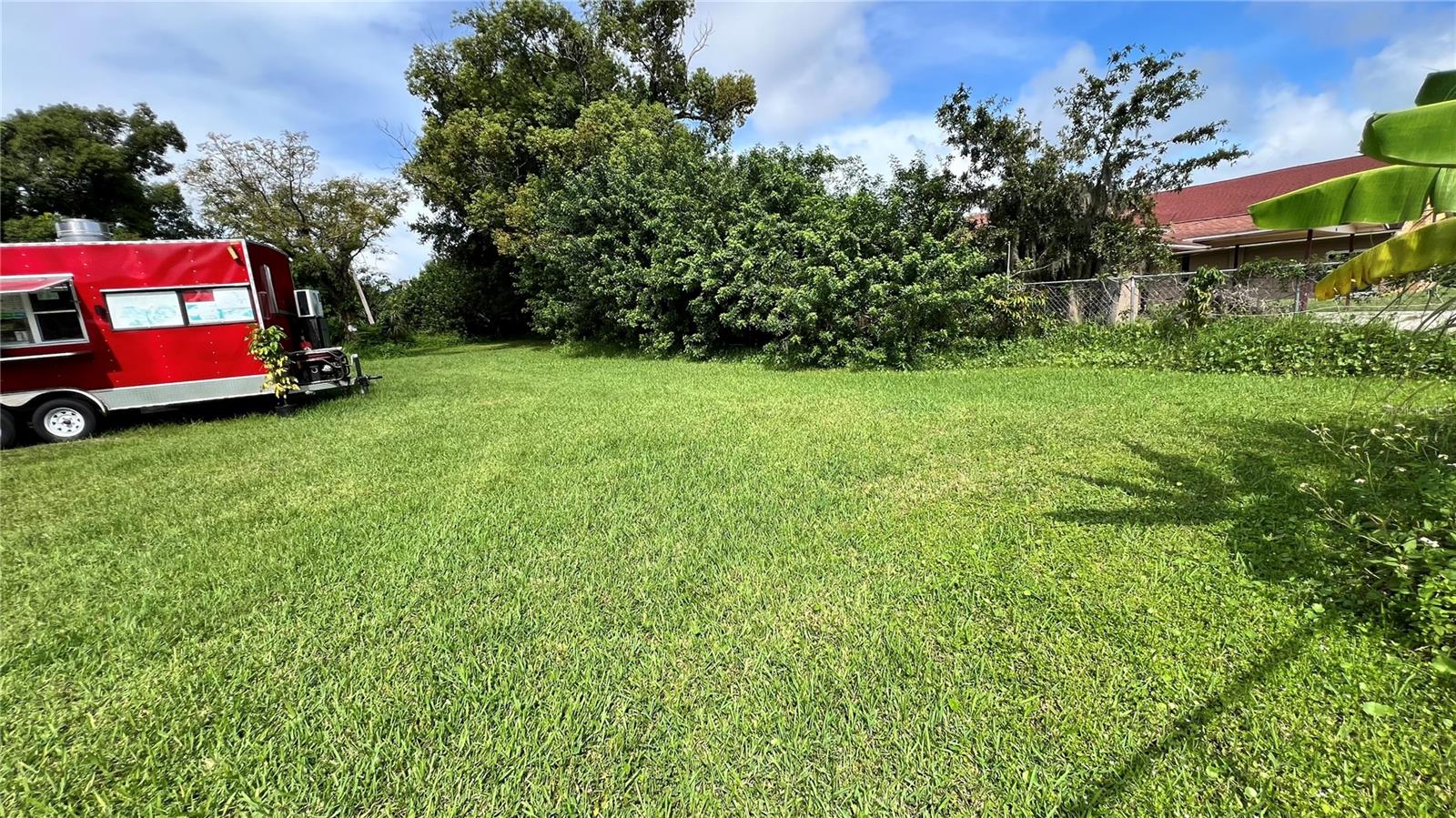 COUNTRY CLUB ESTATES SUB - Land